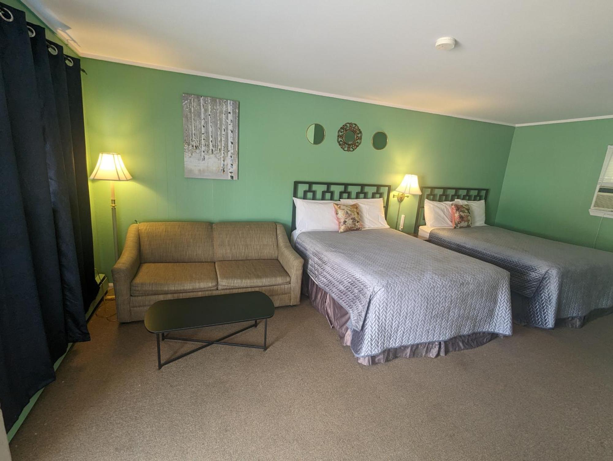 Barrys Bay Pinewood Inn מראה חיצוני תמונה